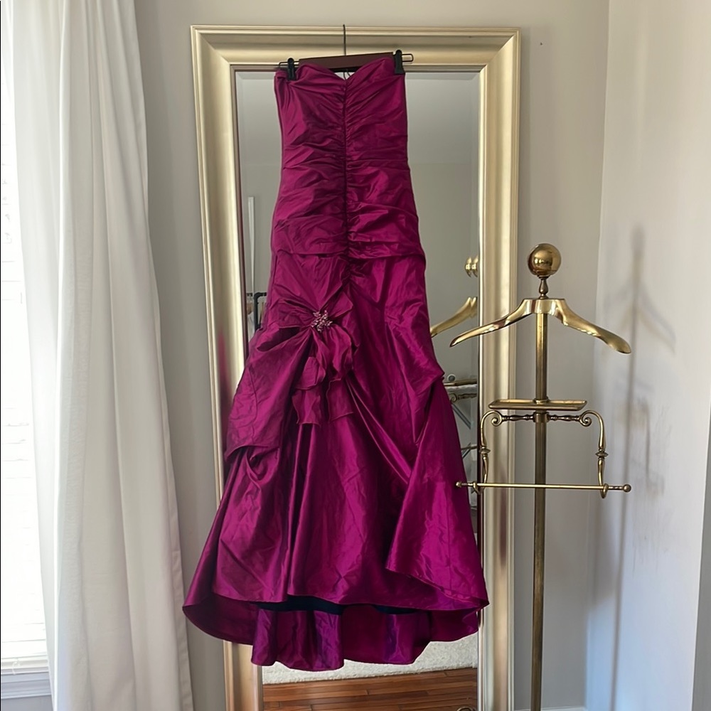 Vintage Jessica McClintock Pink Ruched Strapless Sweetheart Gown